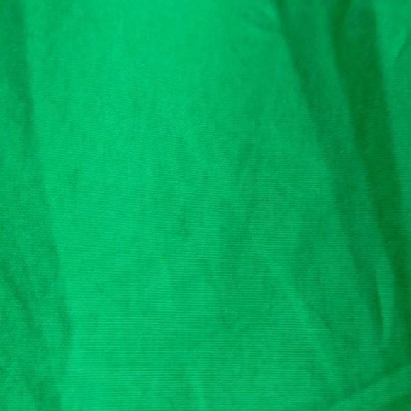 Green shirt - Picture 2 of 5